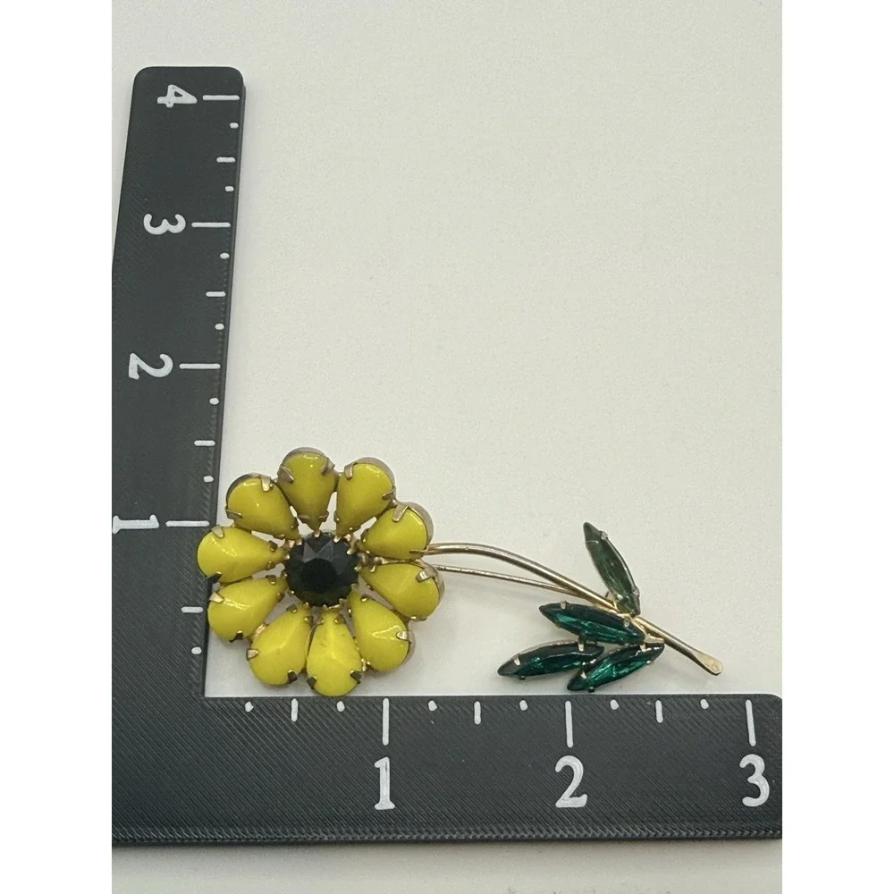 Vintage Flower Brooch Yellow Cabichon Petals Green Rhinestone Leaves Gold Tone